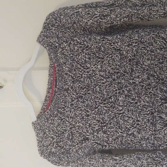 Tommy Hilfiger Navy and Whte Sweater Sz M - Picture 2 of 7